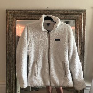 White Patagonia Zipup